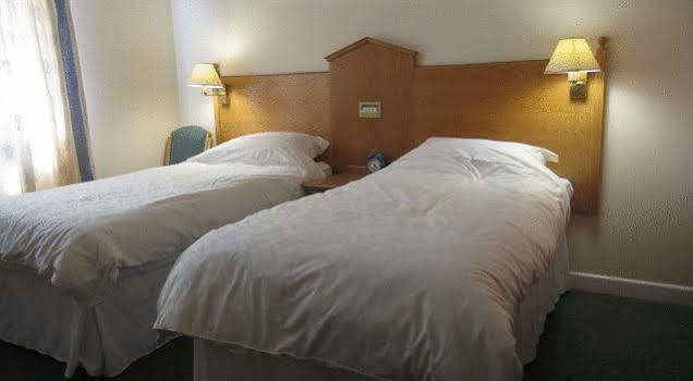 Hazelwood House Bed & Breakfast Bridgend  Dış mekan fotoğraf